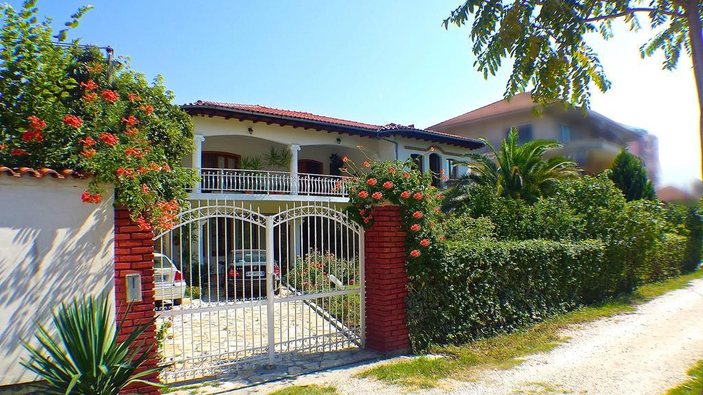Veranda B&B Berat Esterno foto